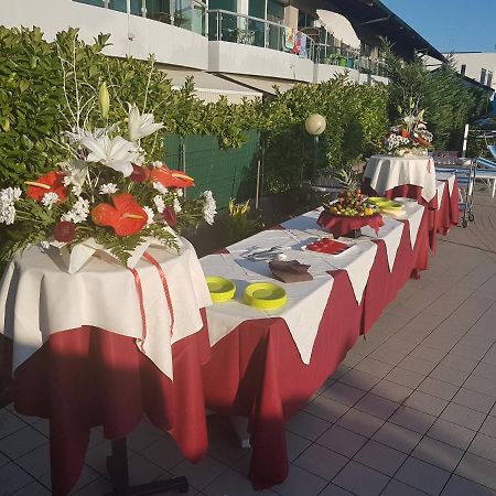 Oasi Verde Lido di Jesolo Exterior foto